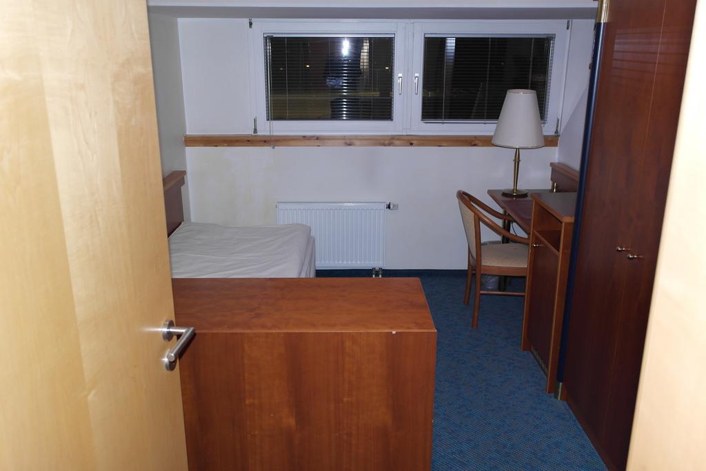 Hotel Jahnhaus Langenfeld  Quarto foto